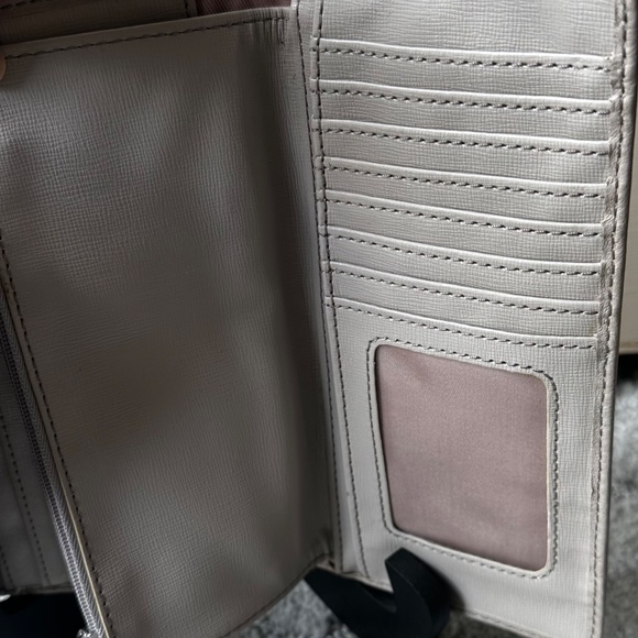 Nice Fossil Bifold Wallet for Women's - Picture 11 of 15